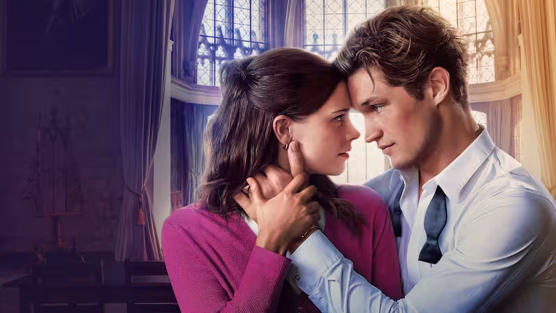 Amazon Prime Videoドラマ「マクストン・ホール 私たちをつなぐ世界」の公式ビジュアル。向かい合う男女が描かれた学園ロマンス作品のイメージ。