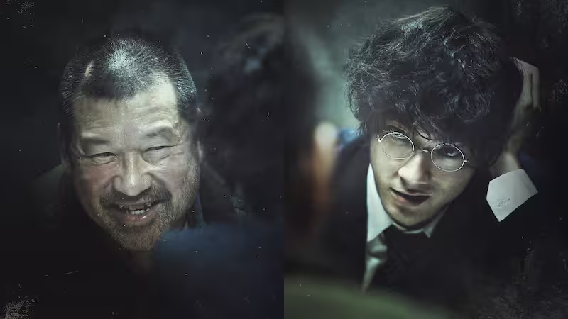 爆弾の佐藤二郎と山田裕貴が不適な笑みを浮かべる様子