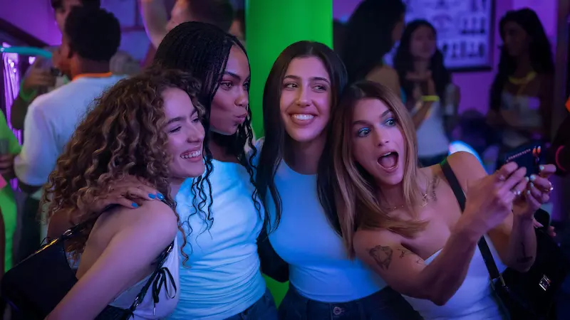 Netflix映画「パーフェクト・ルームメイト」のビジュアル